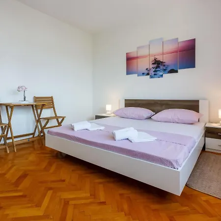 Apartment Tea By Interhome