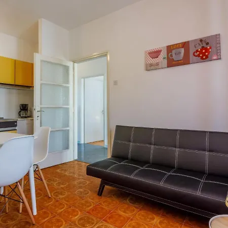 Apartment Tea By Interhome Novi Vinodolski